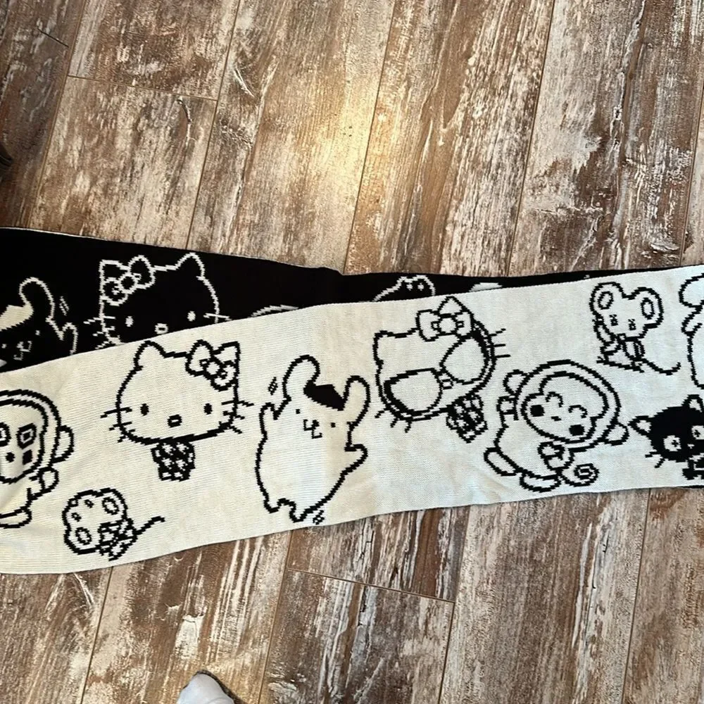 Hello Kitty x Forever 21 scarf